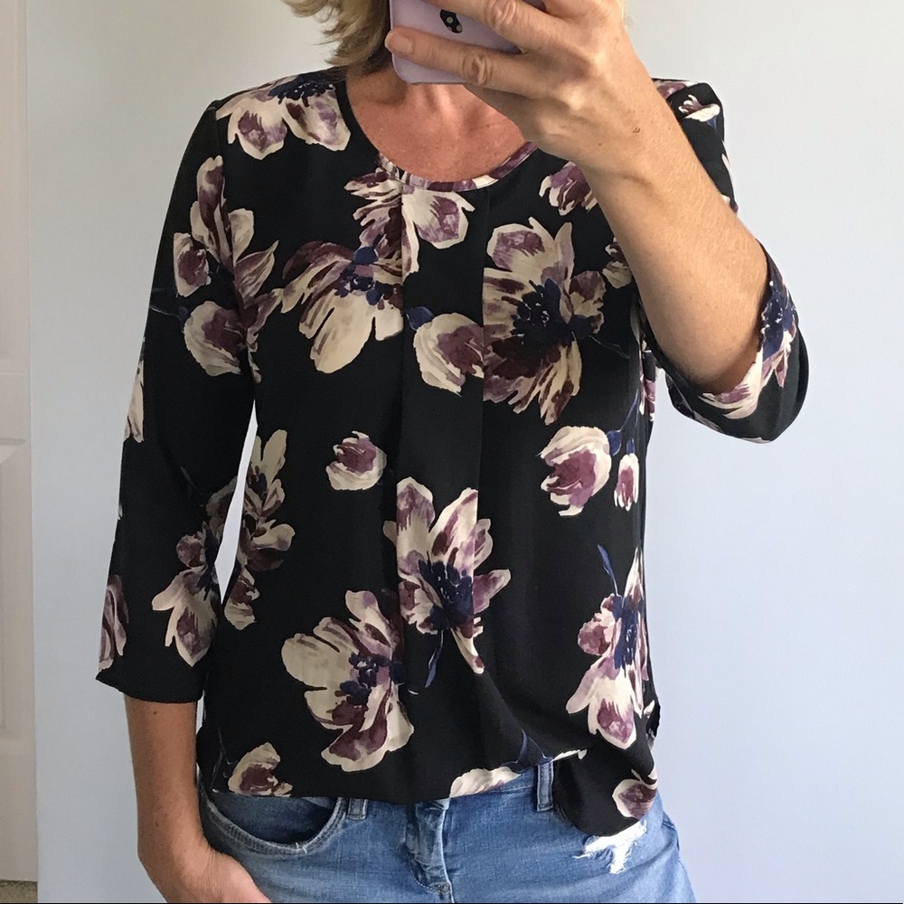 Black Floral Top - Picture 2 of 7